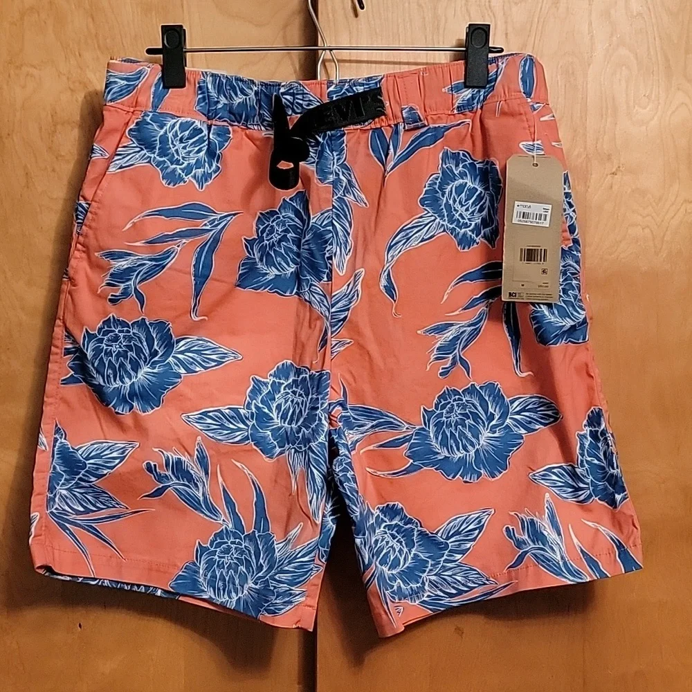 Levi's Men Utility Floral shorts NWT Medium